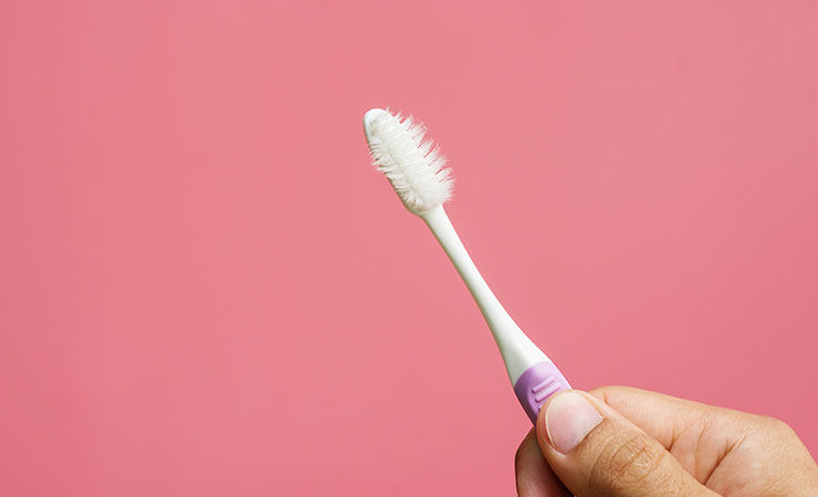 歯科衛生士監修 歯ブラシの洗い方 消毒方法 お手入れについて サンスター公式 お口とカラダコラム